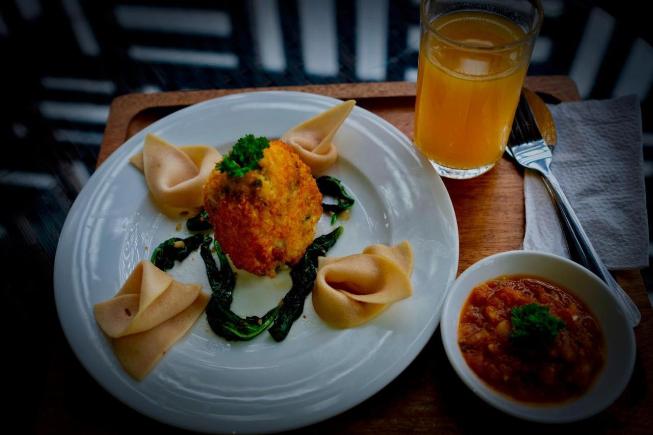 Ipoh Bali Hotel Екстер'єр фото
